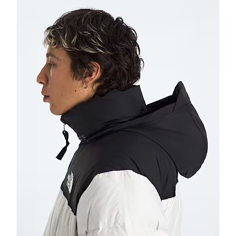 The North Face Men's 1996 Retro Nuptse Jacket in White Dune/TNF