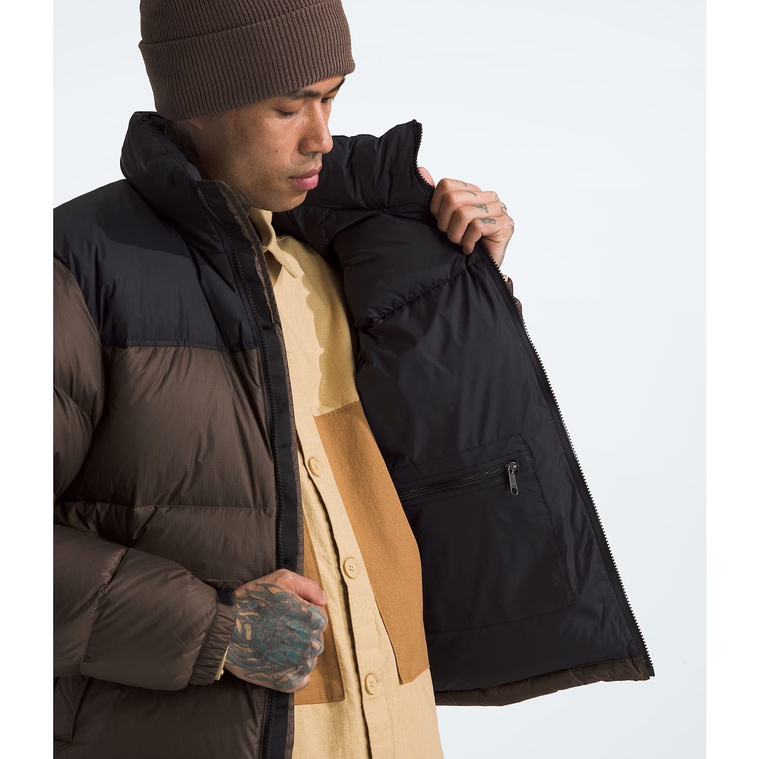 #color_smokey-brown-tnf-black