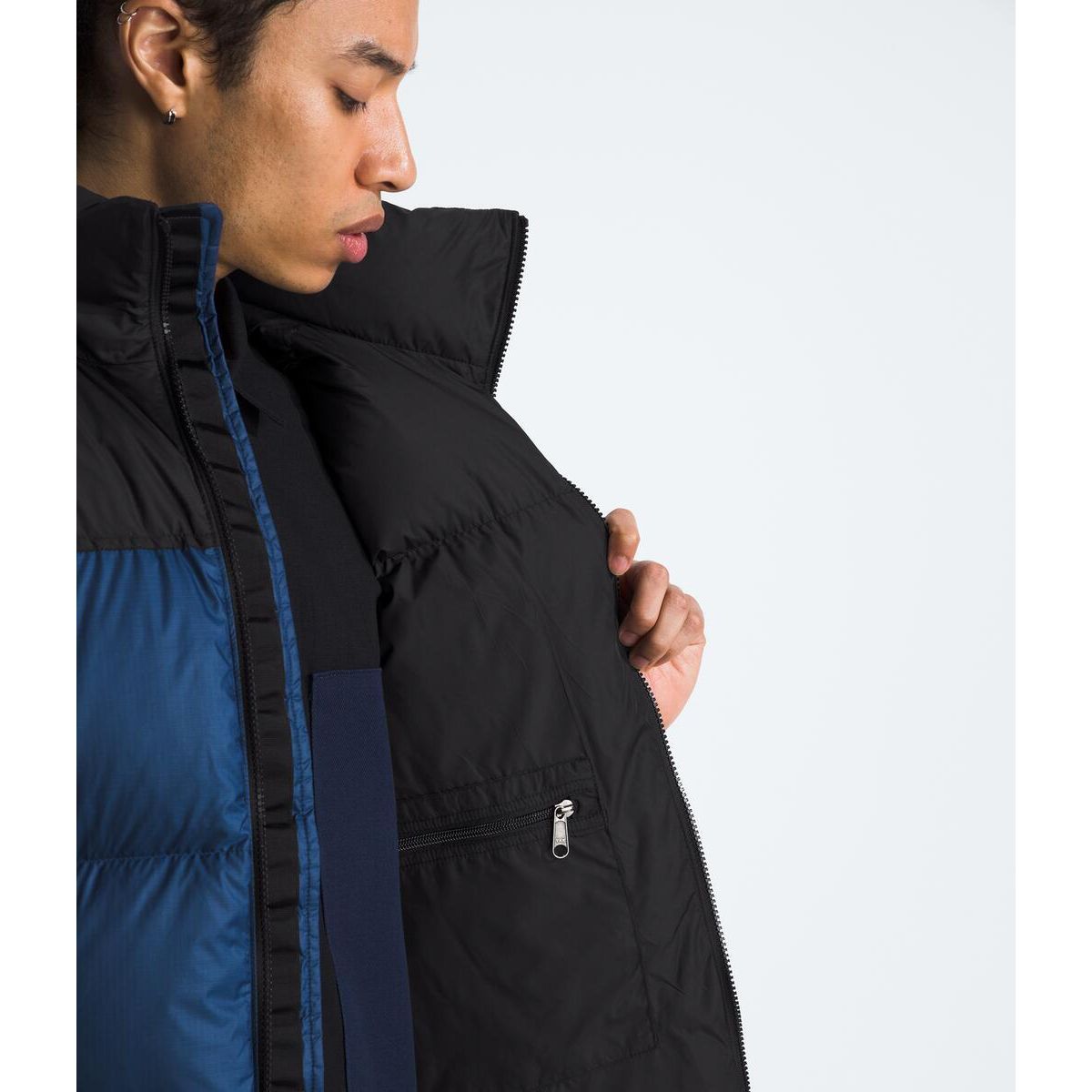 #color_estate-blue-tnf-black