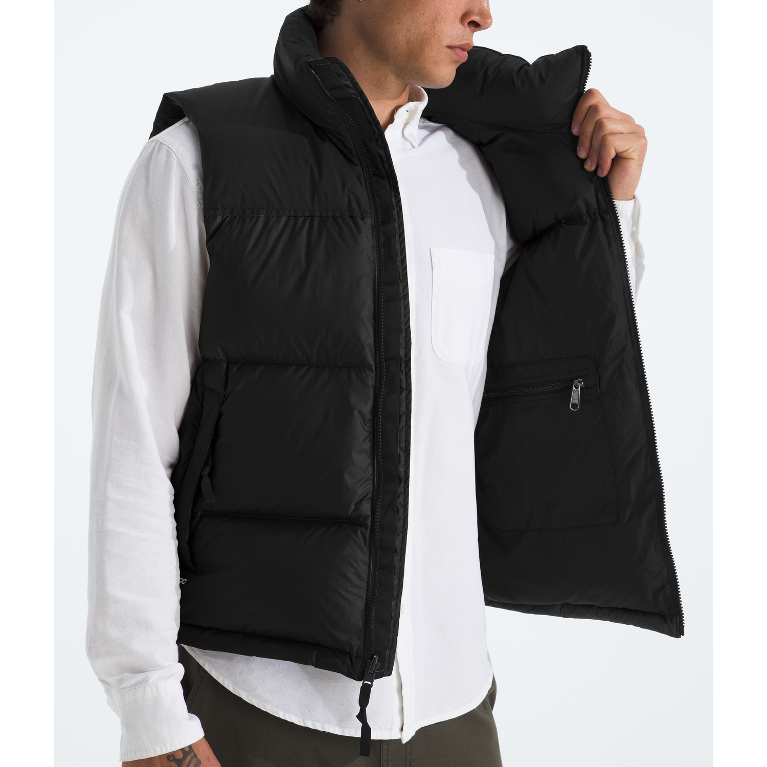 #color_tnf-black