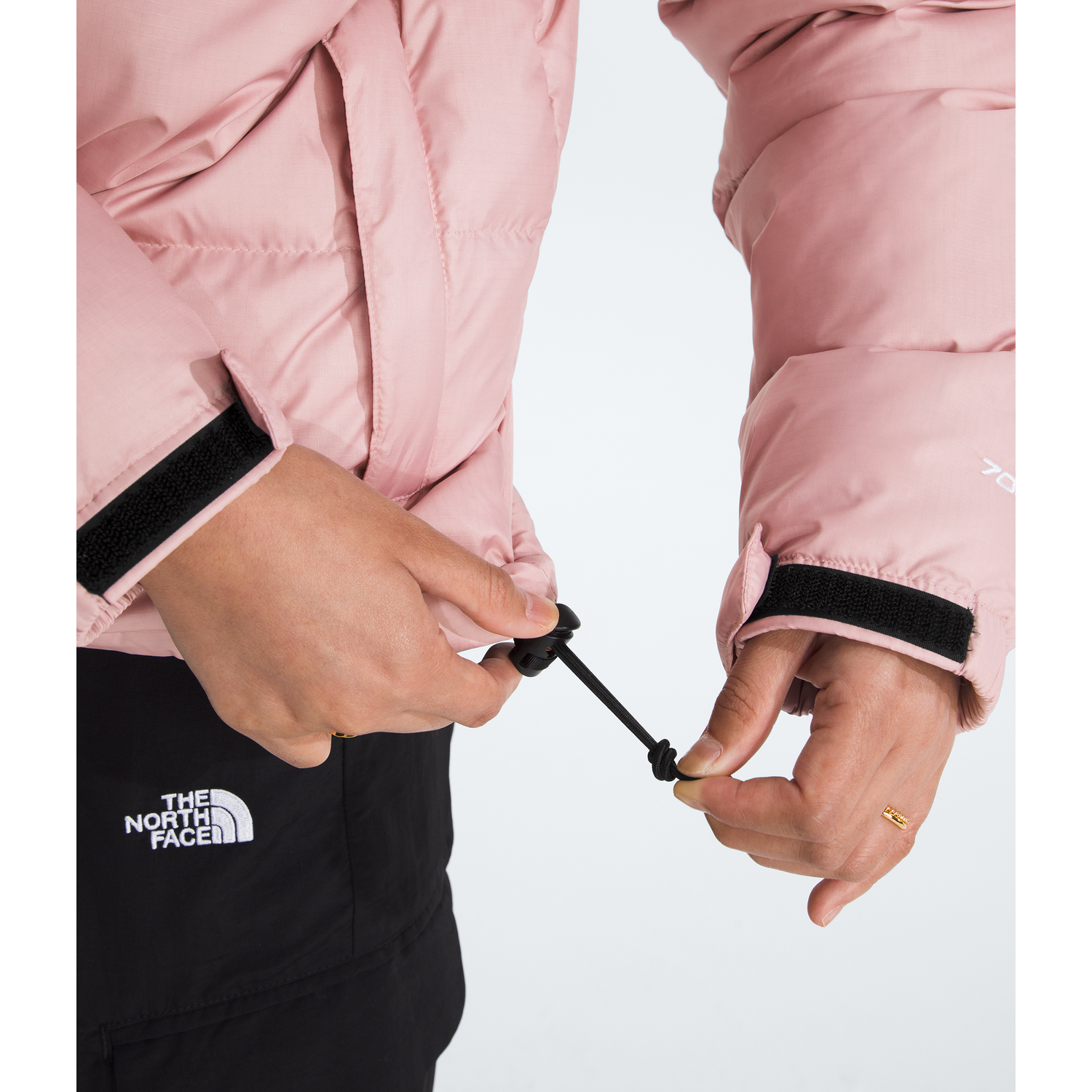 The North Face Women’s 1996 Retro Nuptse Jacket in Metal Pink/TNF Black