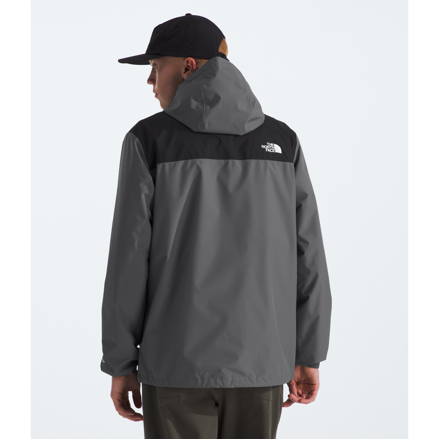 #color_smoked-pearl-tnf-black