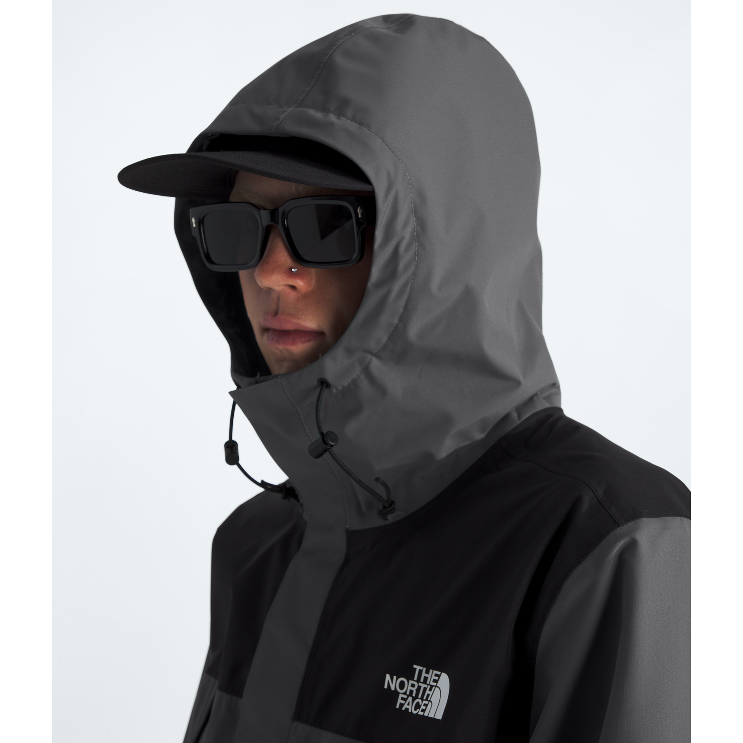 #color_smoked-pearl-tnf-black