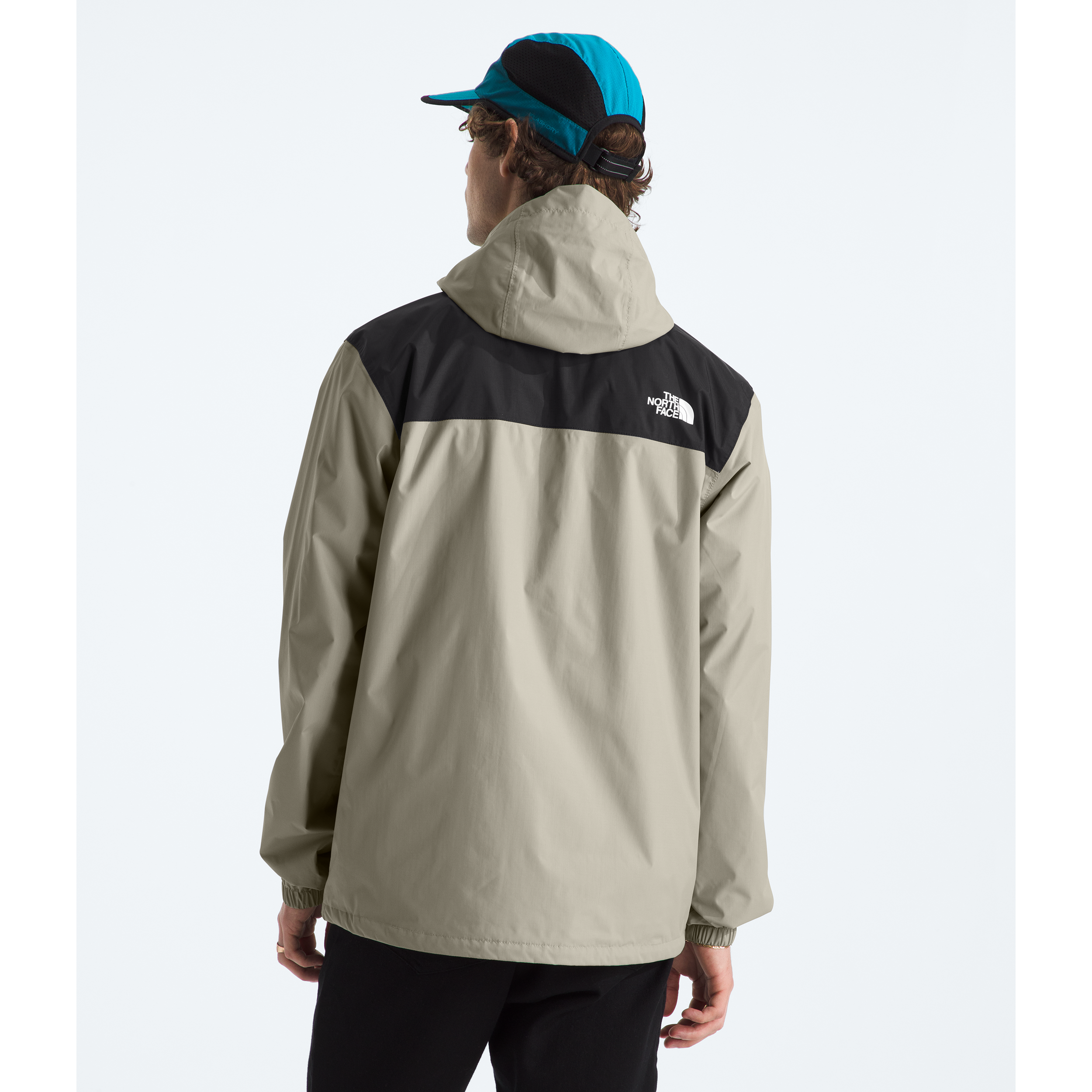 #color_clay-grey-tnf-black