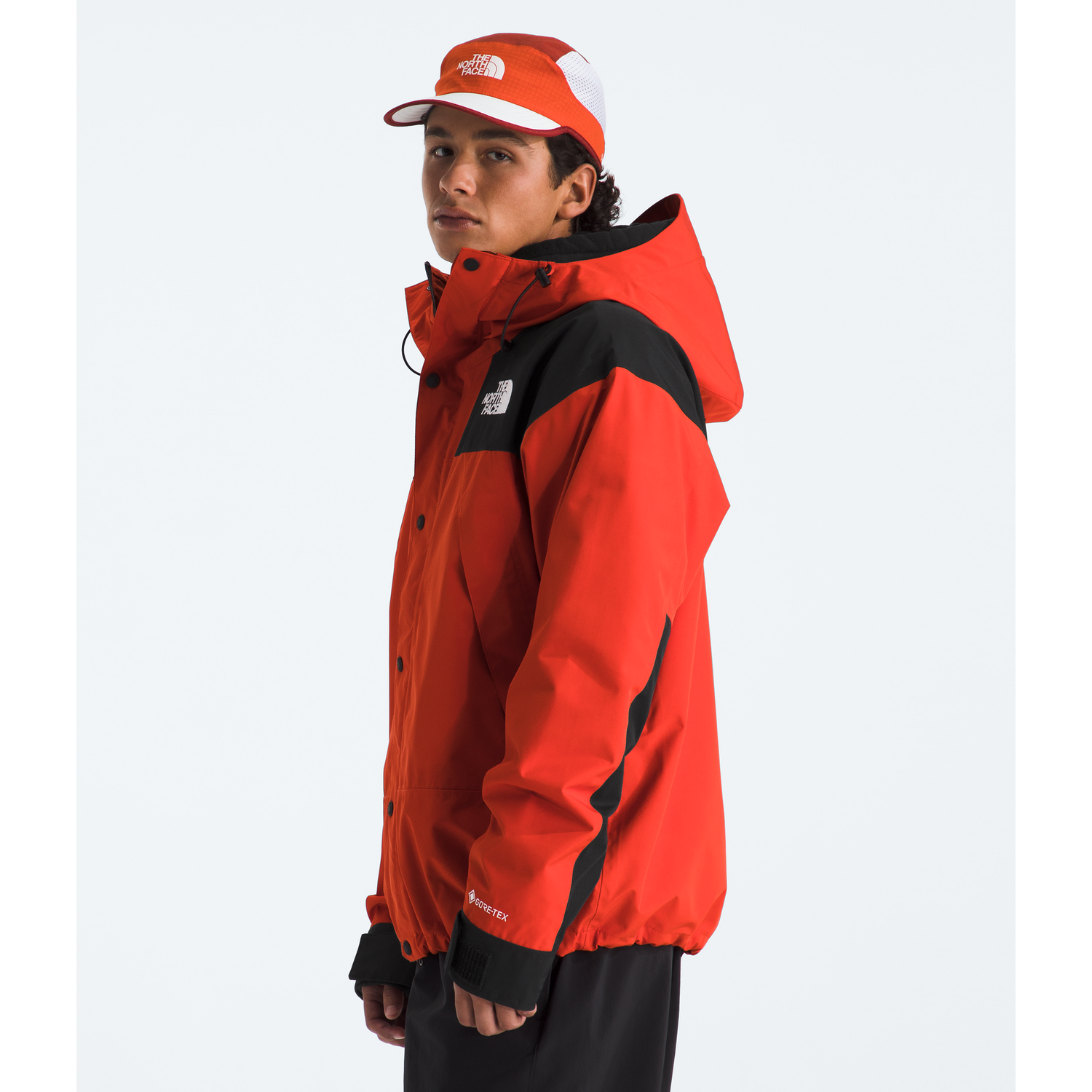 #color_lava-red-tnf-black
