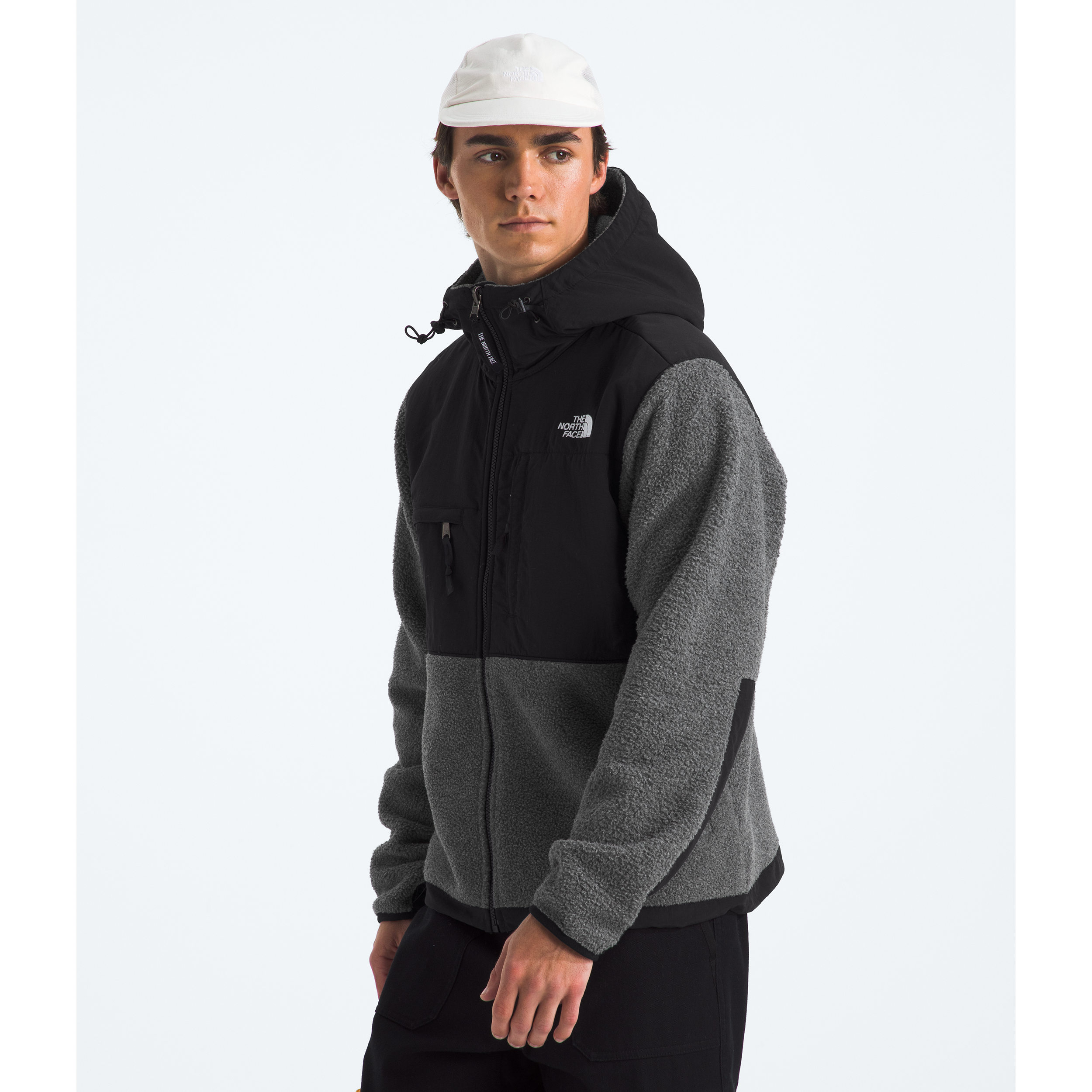 #color_tnf-medium-grey-heather-tnf-black