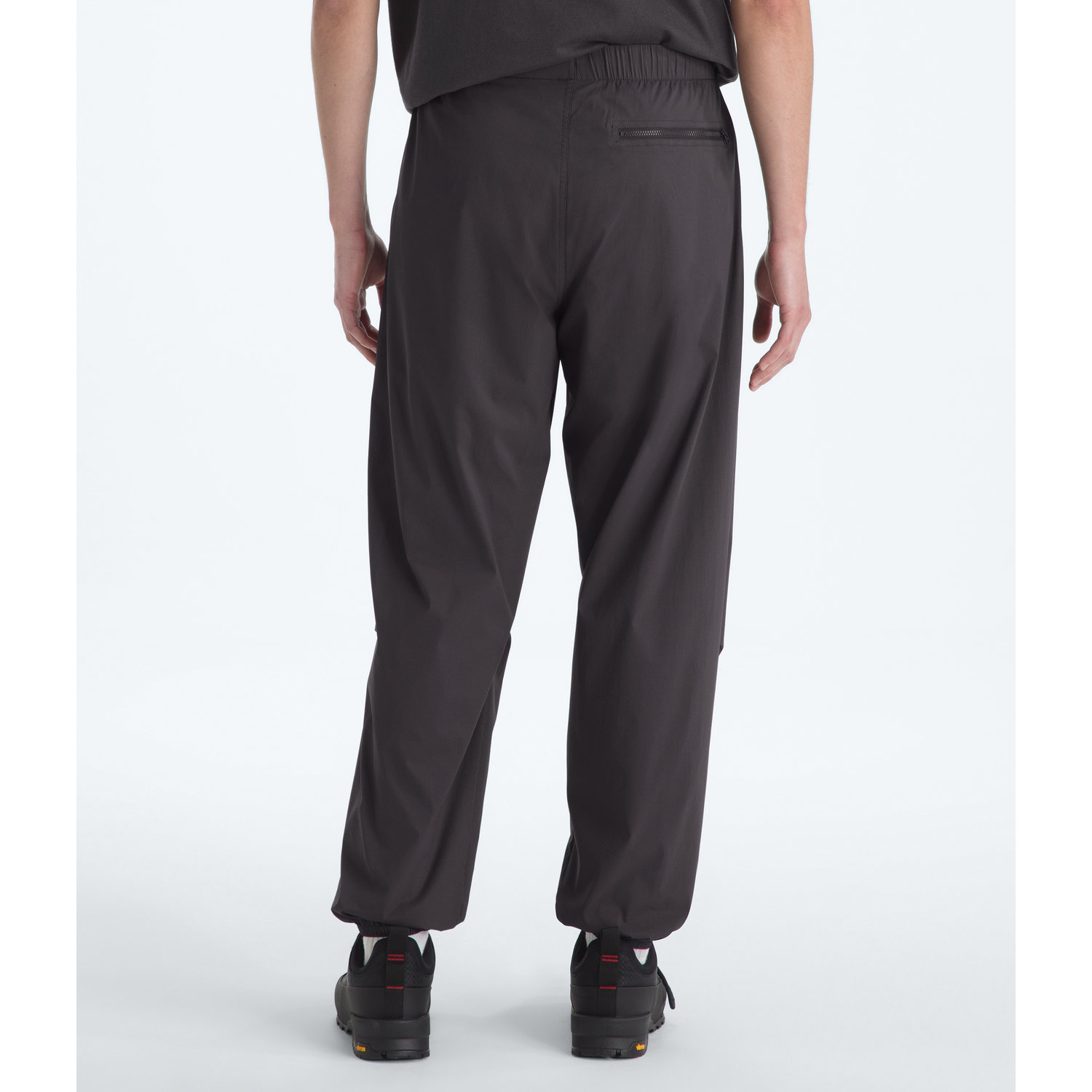 The North Face Men's Red Box Packable Wind Pants in Obsidian