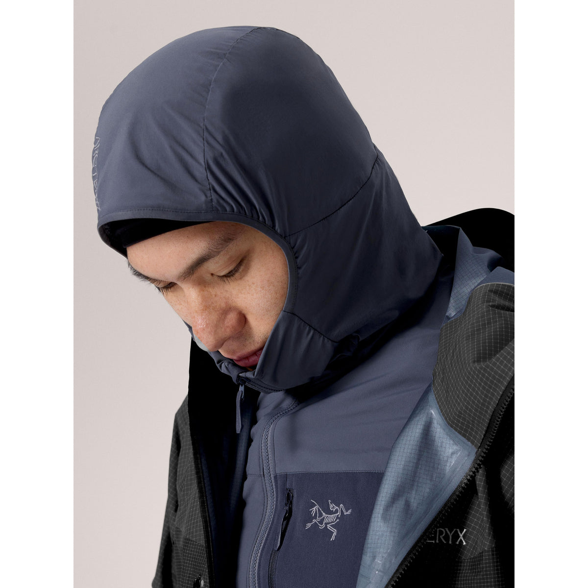 #color_dk-stratus-black-sapphire