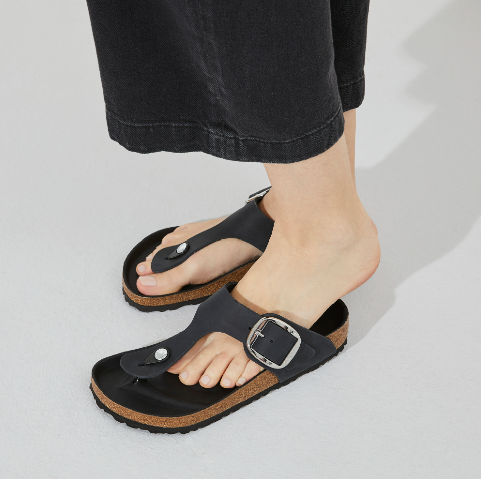 Birkenstock Women Gizeh Big Buckle Oiled Leather in Black  Women's Footwear