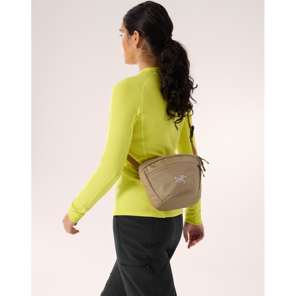 ARC’TERYX / Mantis 2 Waist Pack Amazon.com | Arc'teryx Mantis 2 Waist Pack | Versatile 25L