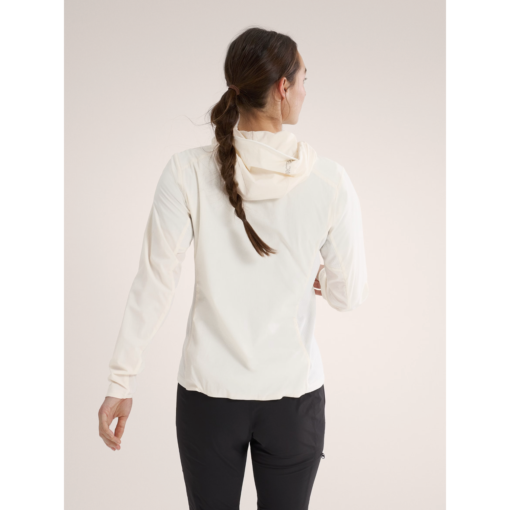 #color_arctic-silk