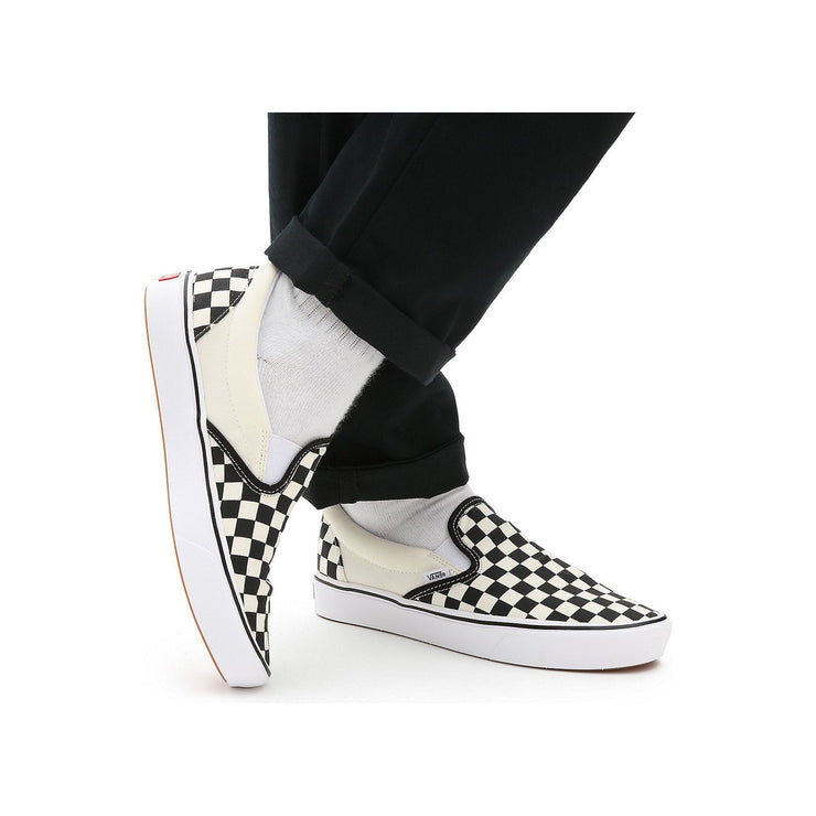 Vans Classic Slip-on Comfycush™ Checkerboard Shoe in Black Off White