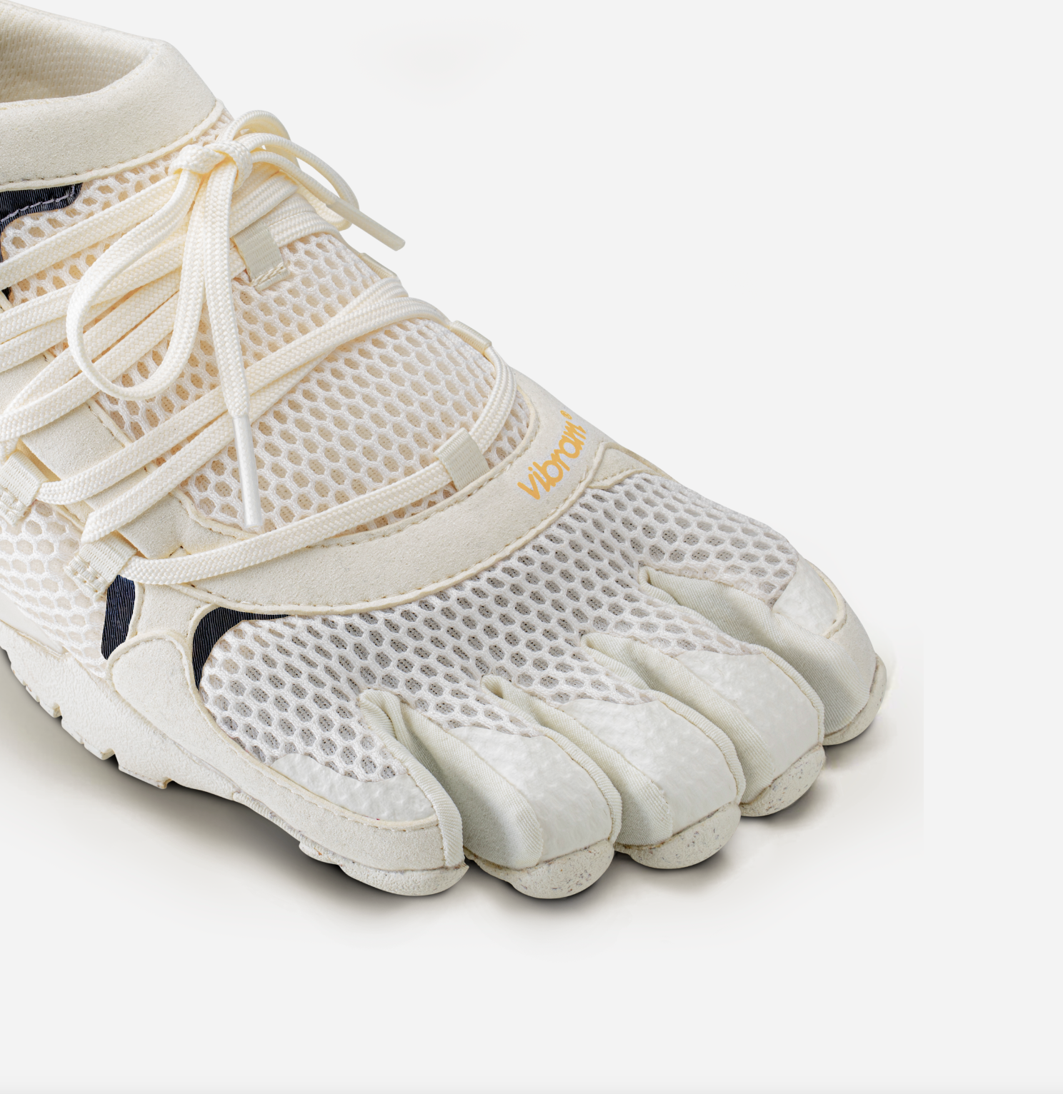 Vibram Women's Roadaround in Ivory/Reflective