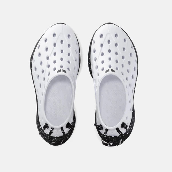 #color_white-black-speckle