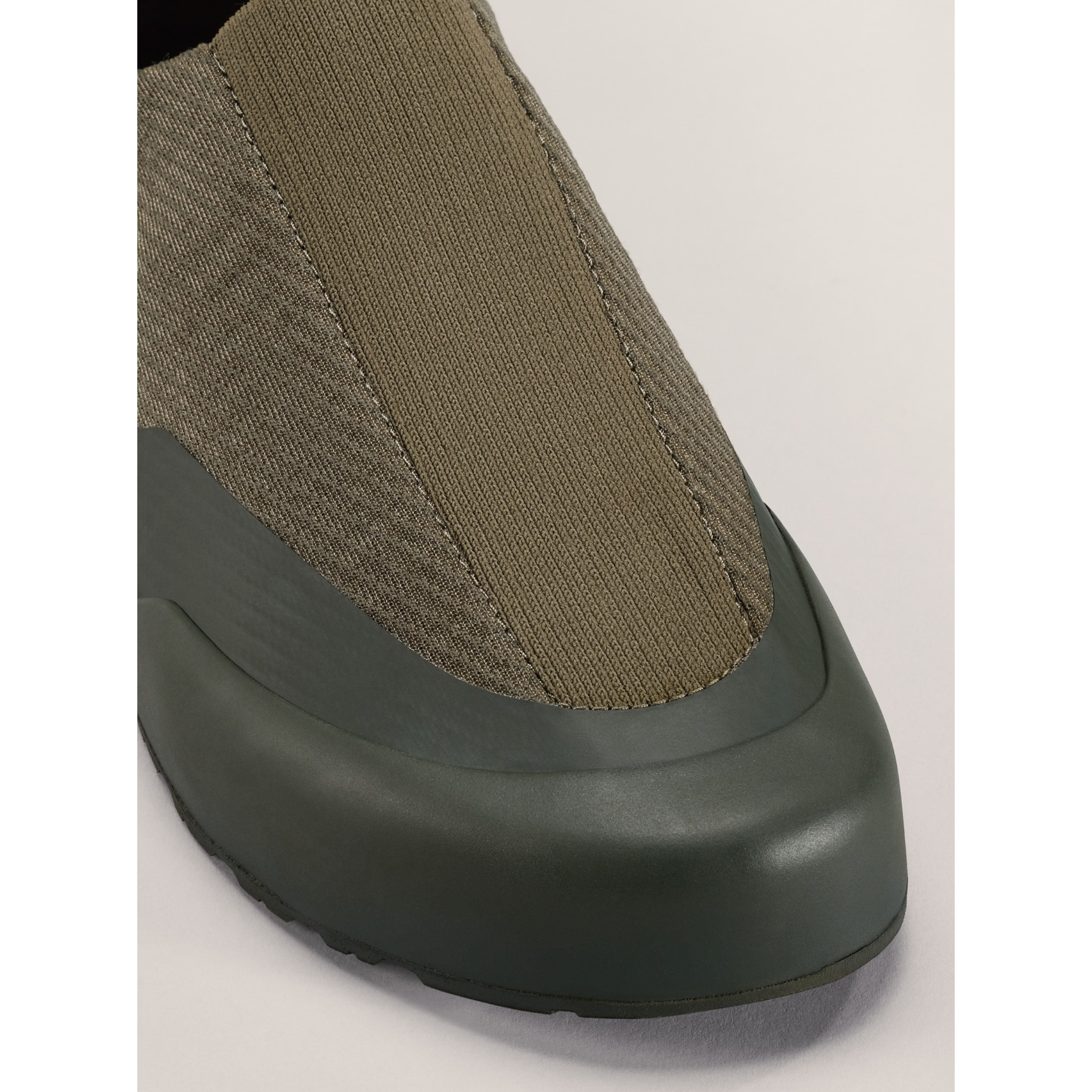 【ARC'TERYX】軽量！ 快適！ Kragg Shoe Men's 4色 Amazon.com | Arc'teryx Kragg Shoe Men's | Pull-On Shoe for