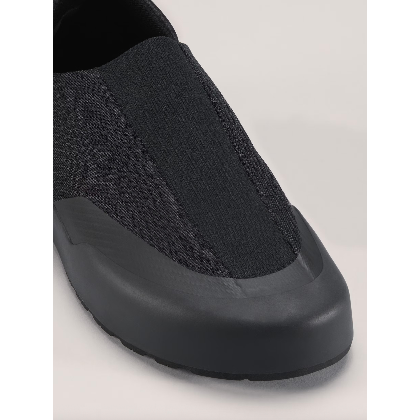 #color_black-black