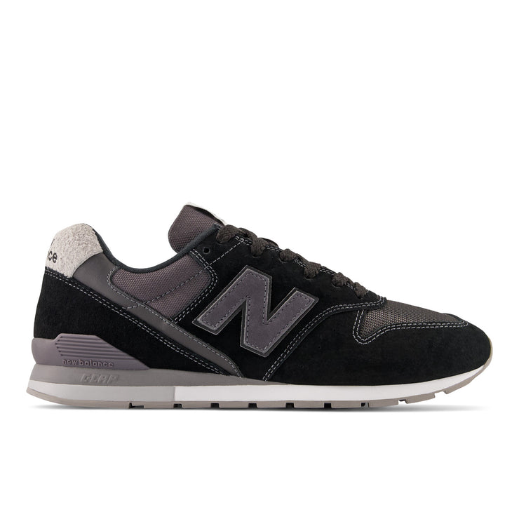 New Balance Men 996 Shoe in Black Gray
