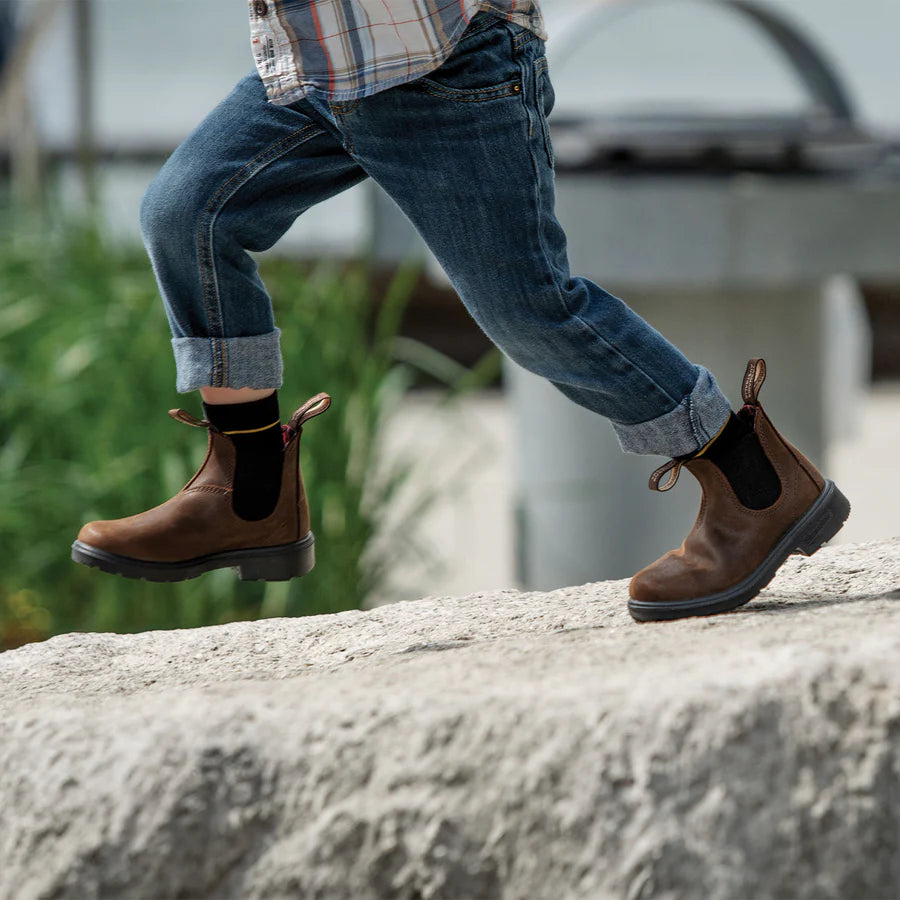 Blundstone Kid's 1468 in Antique Brown
