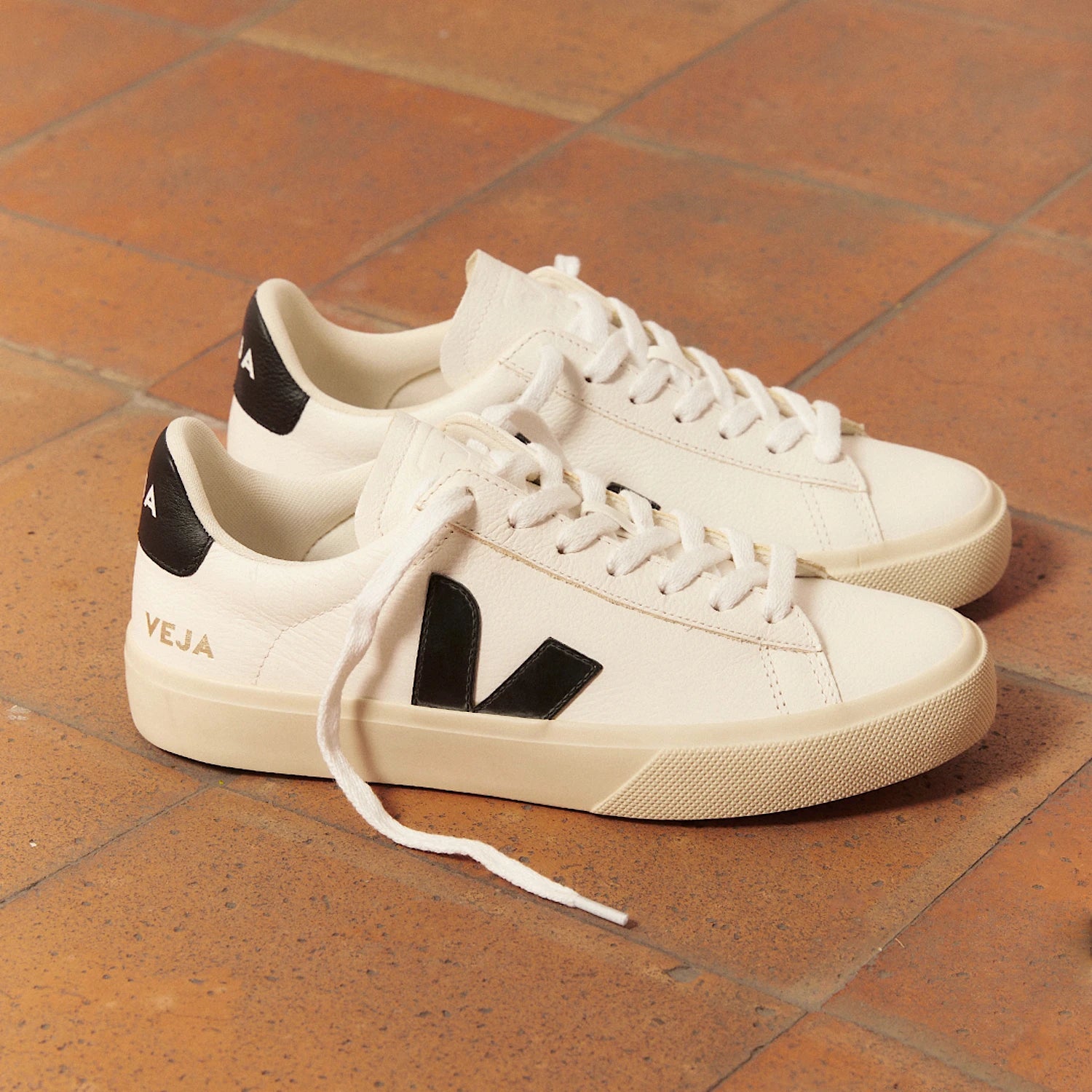 Veja Men's Campo Leather in White Black