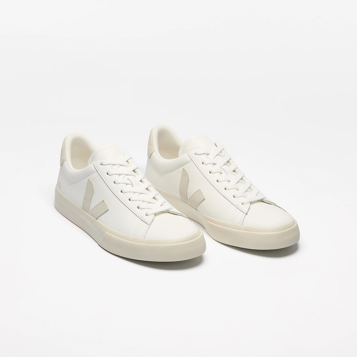 Veja Women's Campo Leather in White Natural