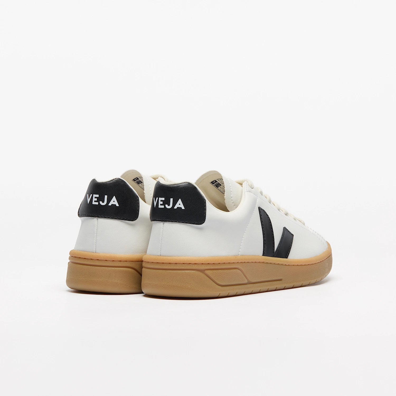 Veja Women's Urca CWL in Black White Natural