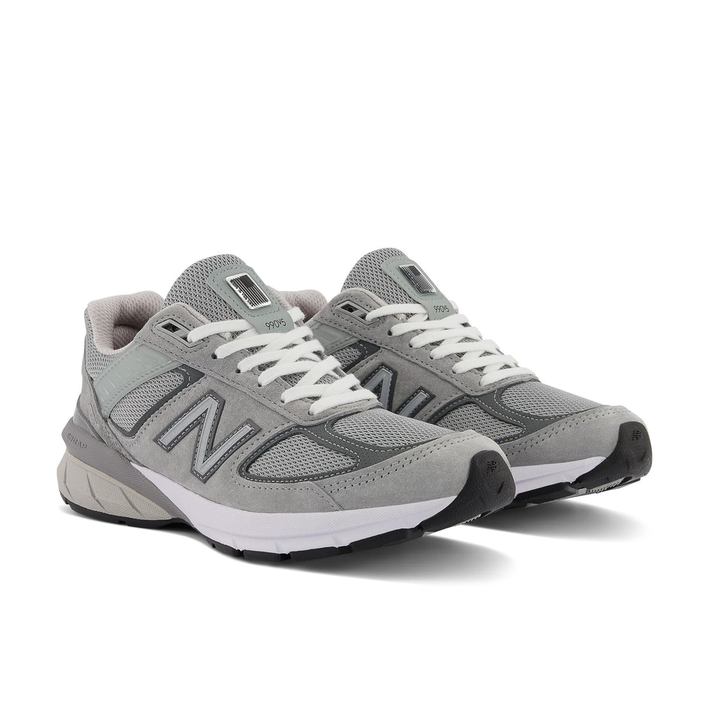 New Balance Women's 990v5 - The Legendary Running Shoe
