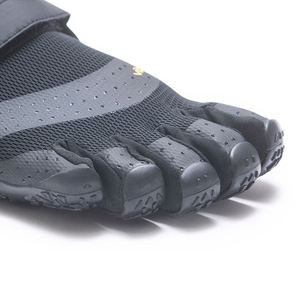 Vibram Men's V-Aqua in Black  Men's Footwear