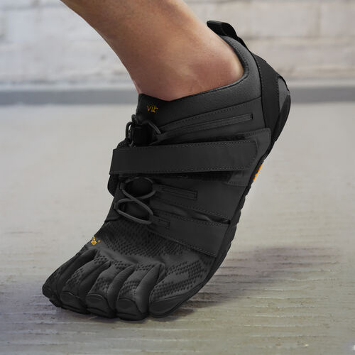 Vibram Men's V-Train 2.0 in Black Black  Men's Footwear