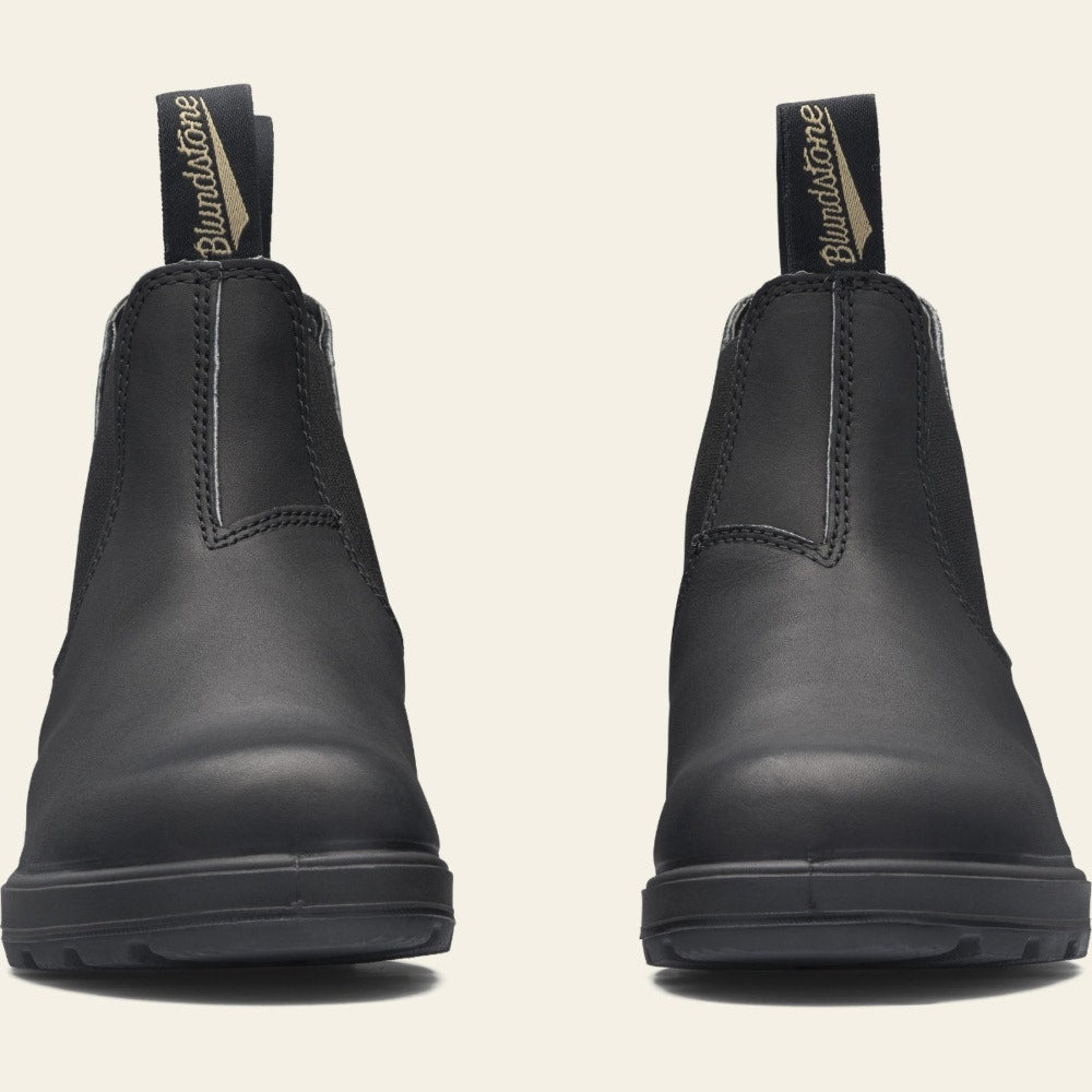 Pebbled black blundstones best sale