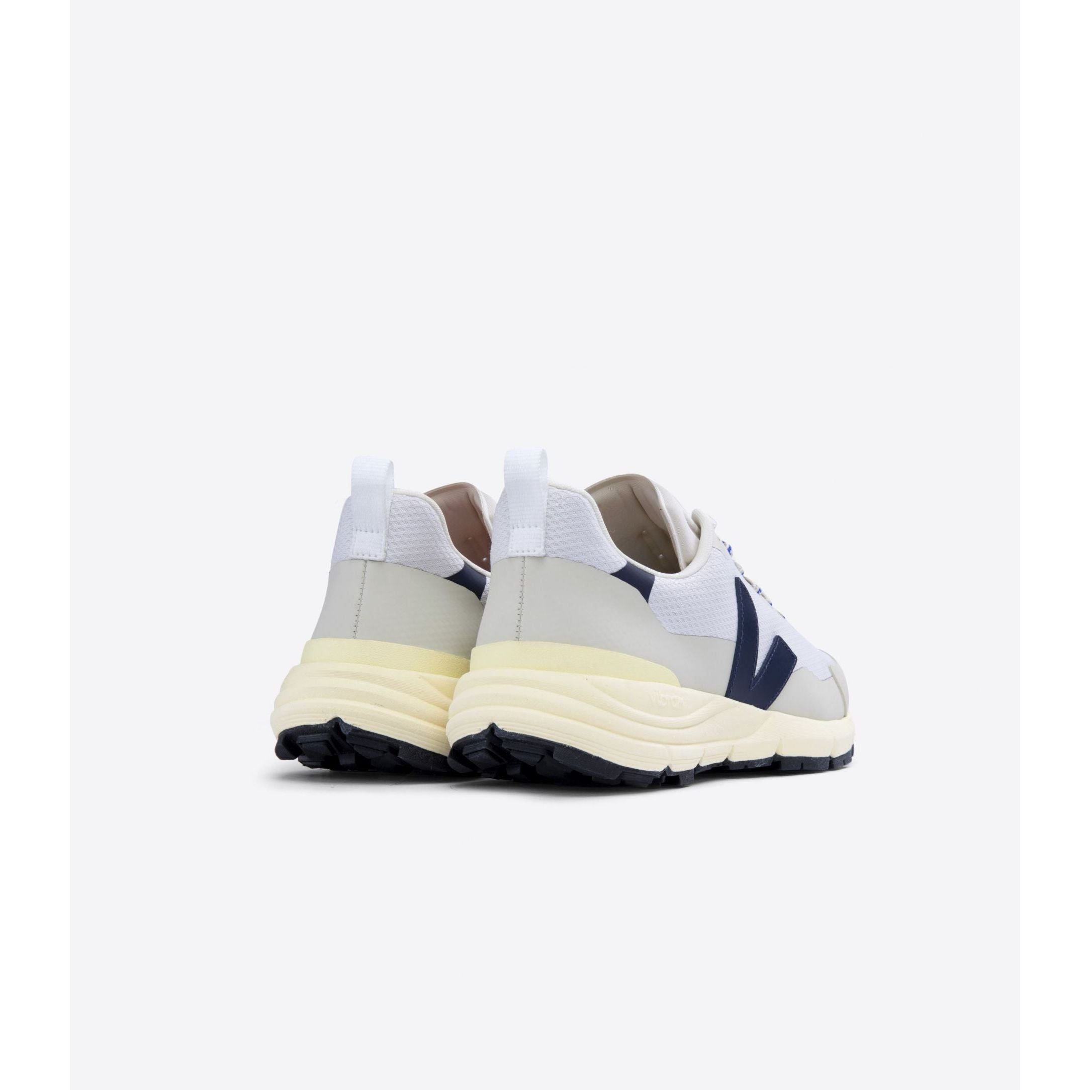 Veja Women's Dekkan Alveomesh in Gravel Nautico  Women's Footwear