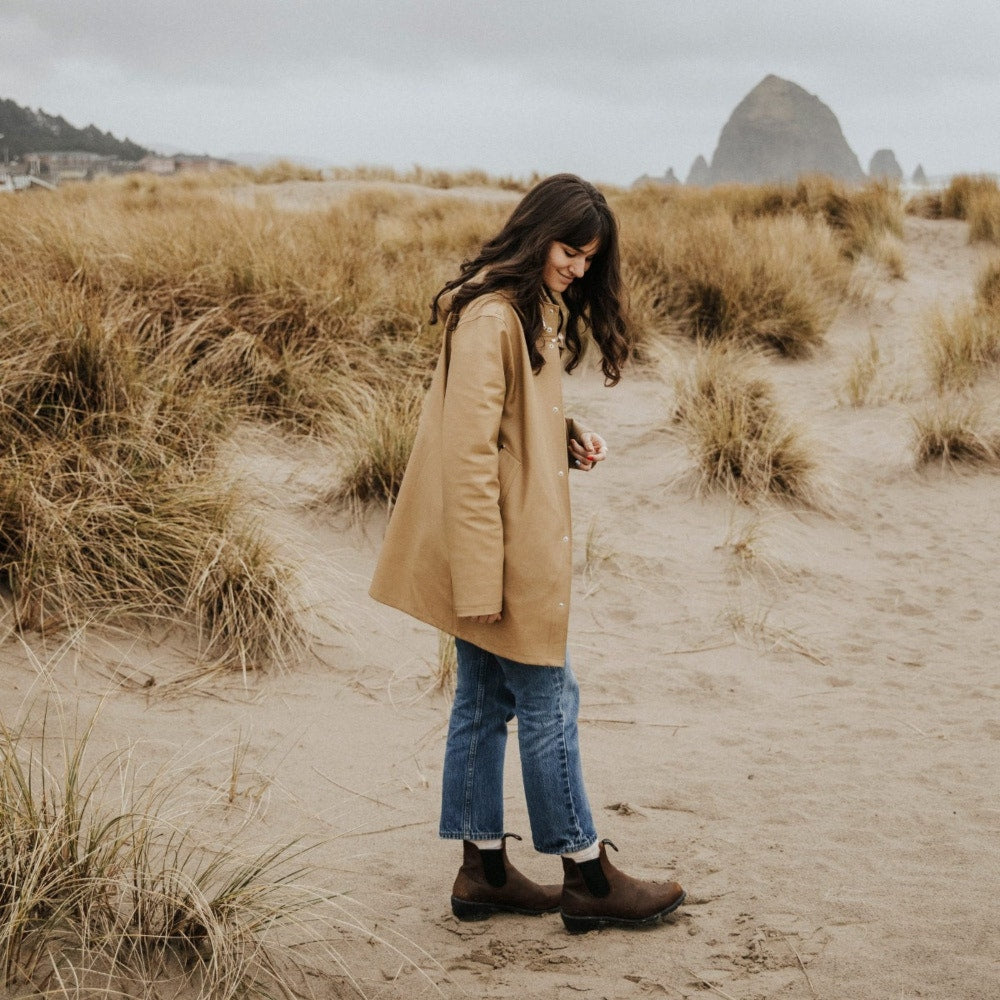 Blundstone Women's 1673 Heeled Boots Antique Brown Sleek Feminine