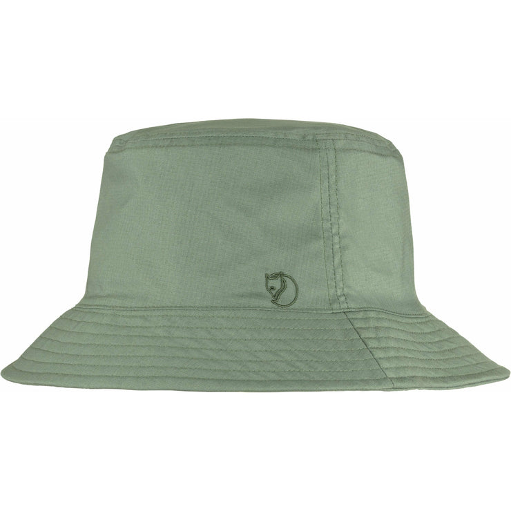 Fjallraven Reversible Bucket Hat in Patina Green/Dark Navy