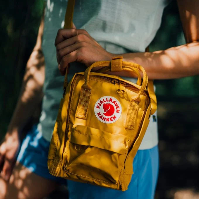Fjallraven Kanken Sling in Peach Sand