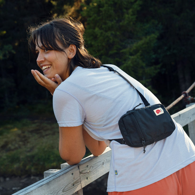 Fjallraven High Coast Pocket in Black